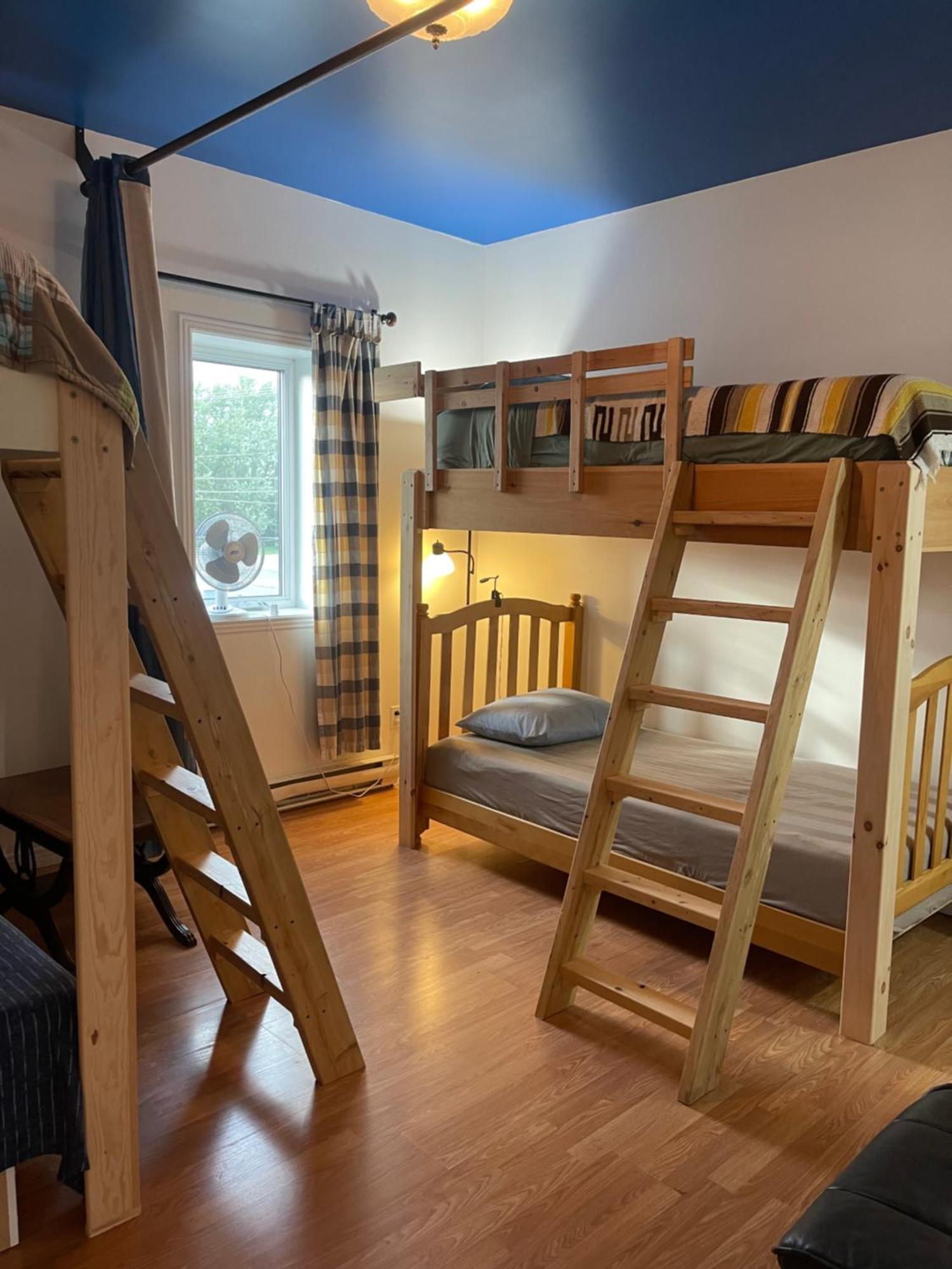Auberge Du Wagon Asbestos Экстерьер фото